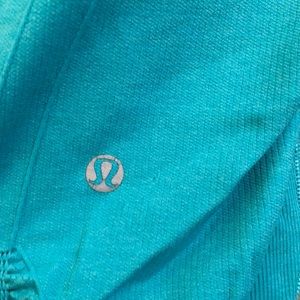 lululemon athletica Pants - Lululemon Aqua ebb& flow crops sz 6 70573 lululemon athletica Pants - Lululemon Aqua ebb& flow crops sz 6 70573
